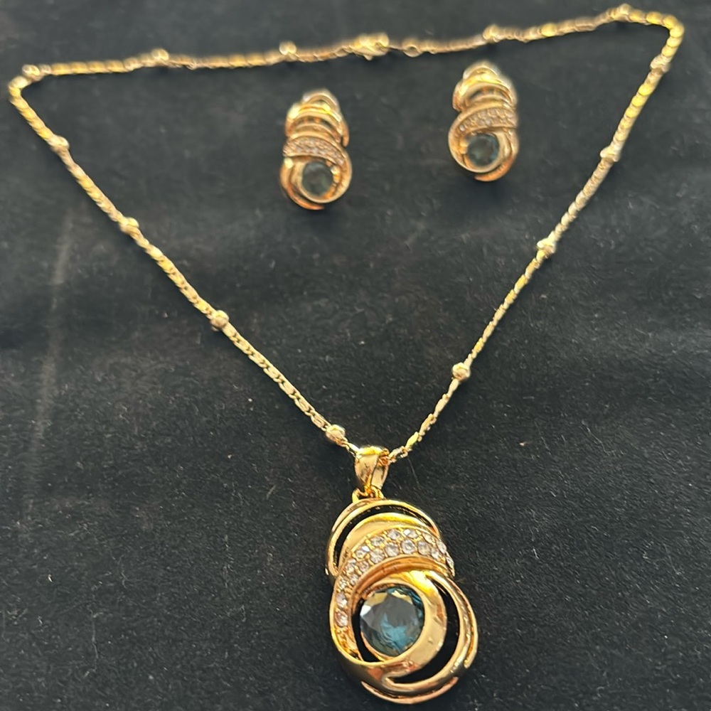 Gold plated Necklace and Earrings set